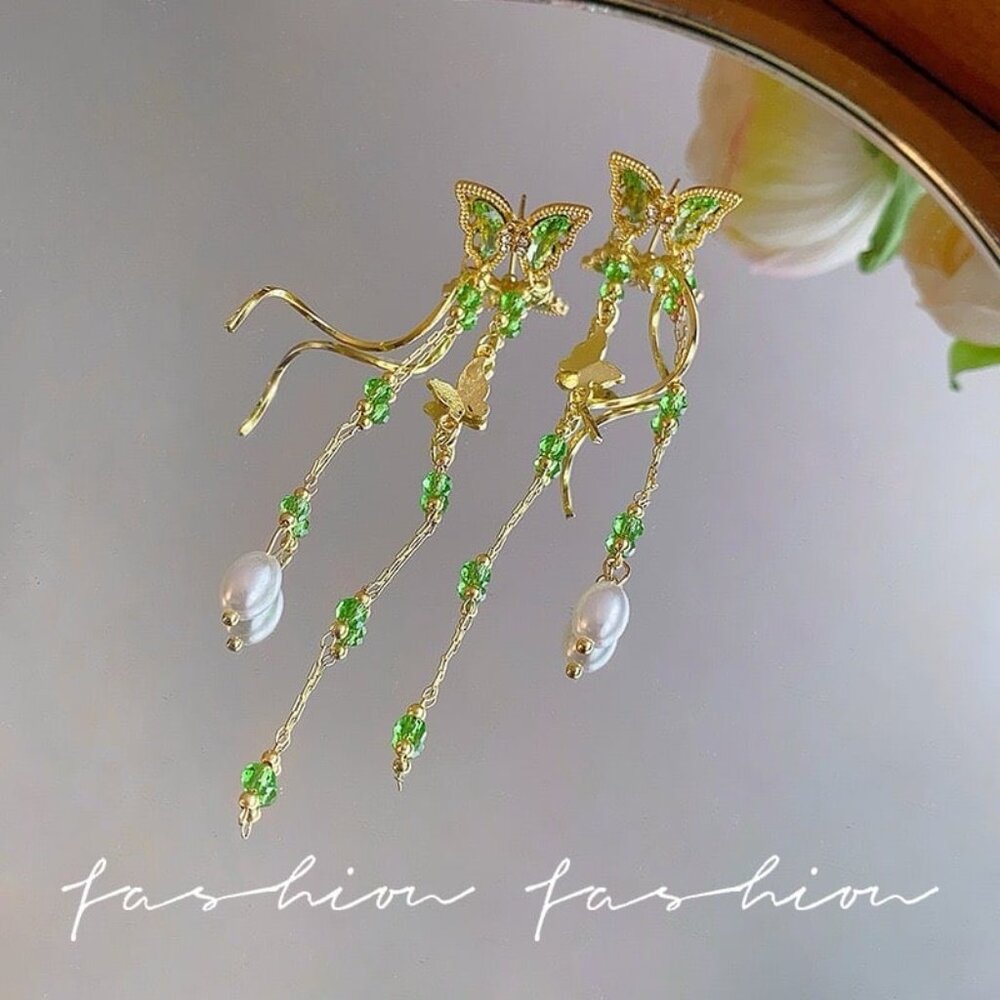 Spring flowers and green butterfly earrings - Picture 4 of 6